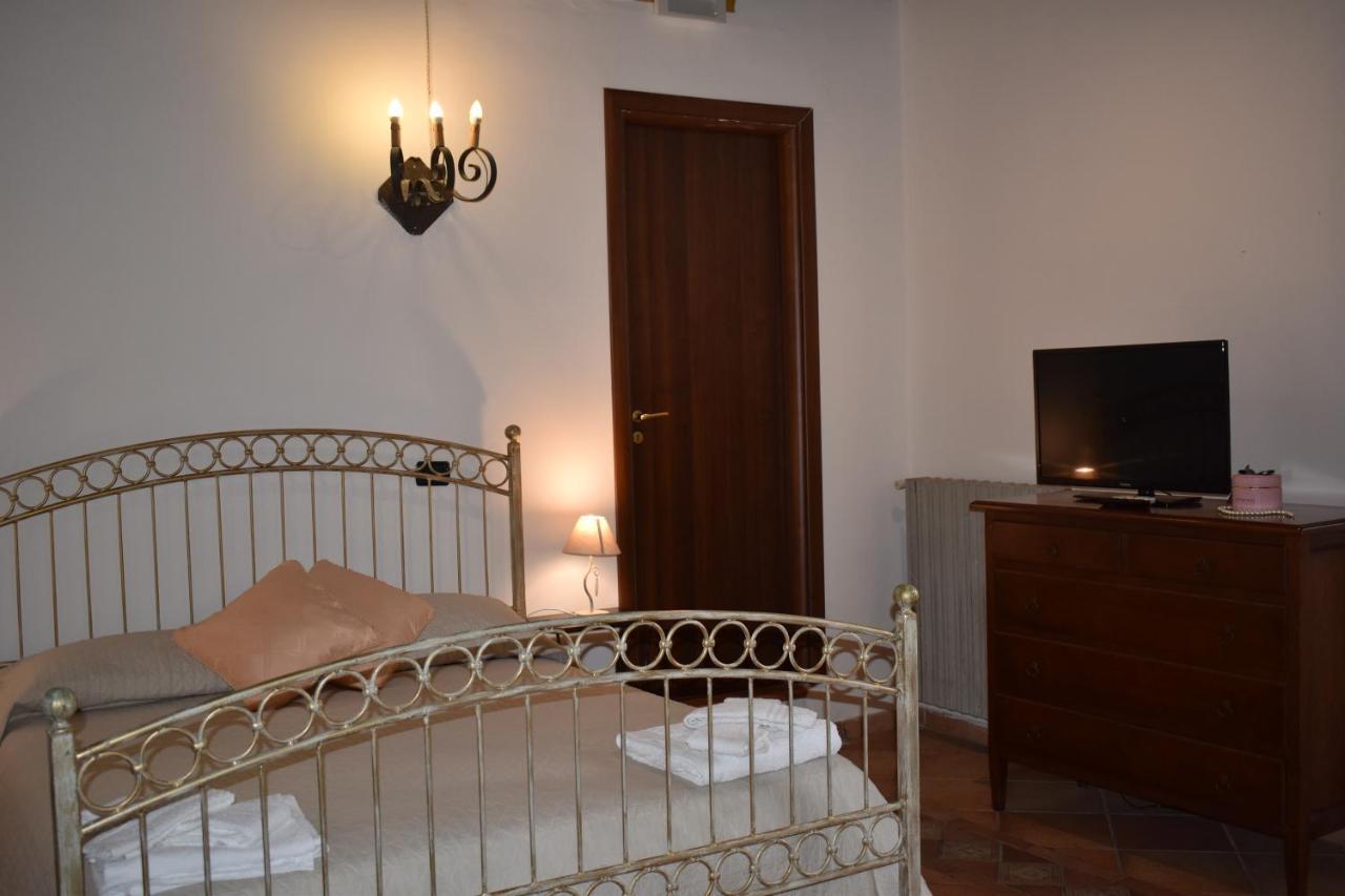 Le Due Torri Bed and Breakfast Filadelfia Eksteriør billede
